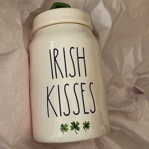 Irish kisses. Reserved for Diane H only